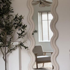 Suede Velvet Spiegel - Passpiegel - Staand en Hangend - Wandspiegel - Make up Spiegel - 160 x 60 cm - Light Cream